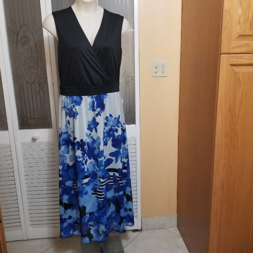 SIGNATURE COLLECTION LADIES BEAUTIFUL FLORAL MAXI DRESS